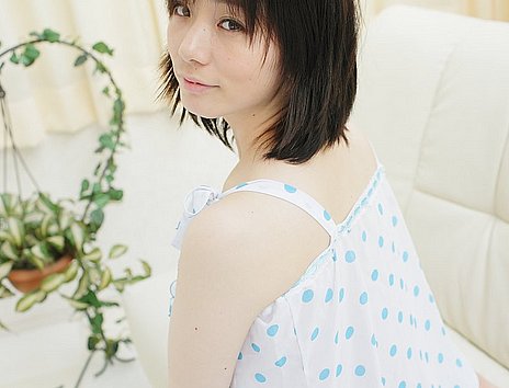 Ami Ichinose (一ノ瀬亜美:パイパン)