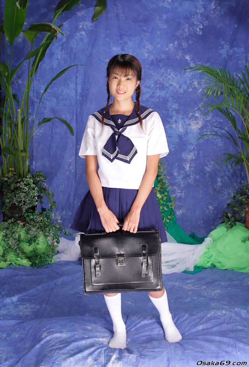 Kyoko Mineshima (峰島今日子) Japanese Schoolgirl Uniform Kyoko Mineshima (峰島今日子) Uncensored Shaved Pussy  From G-Queen.