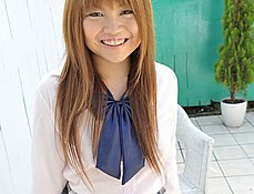Yuria Takashima 高嶋悠里亜:外で裸